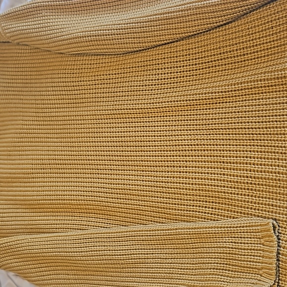 Jenni Kayne Cotton Cabin Sweater in Mustard Color Small EEUC PRICE IS FIRM - Picture 13 of 17